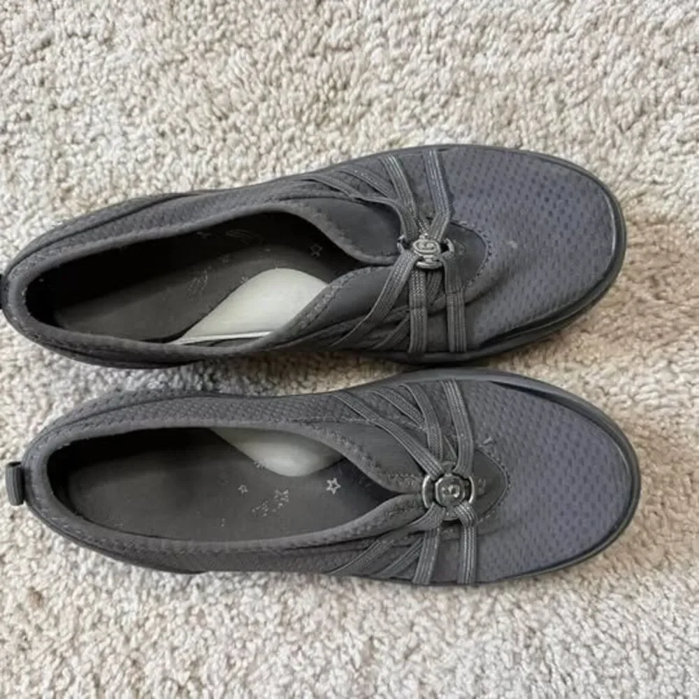 Bzees Women's Slip-On Shoes size 8